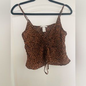 Cheetah print tank top.